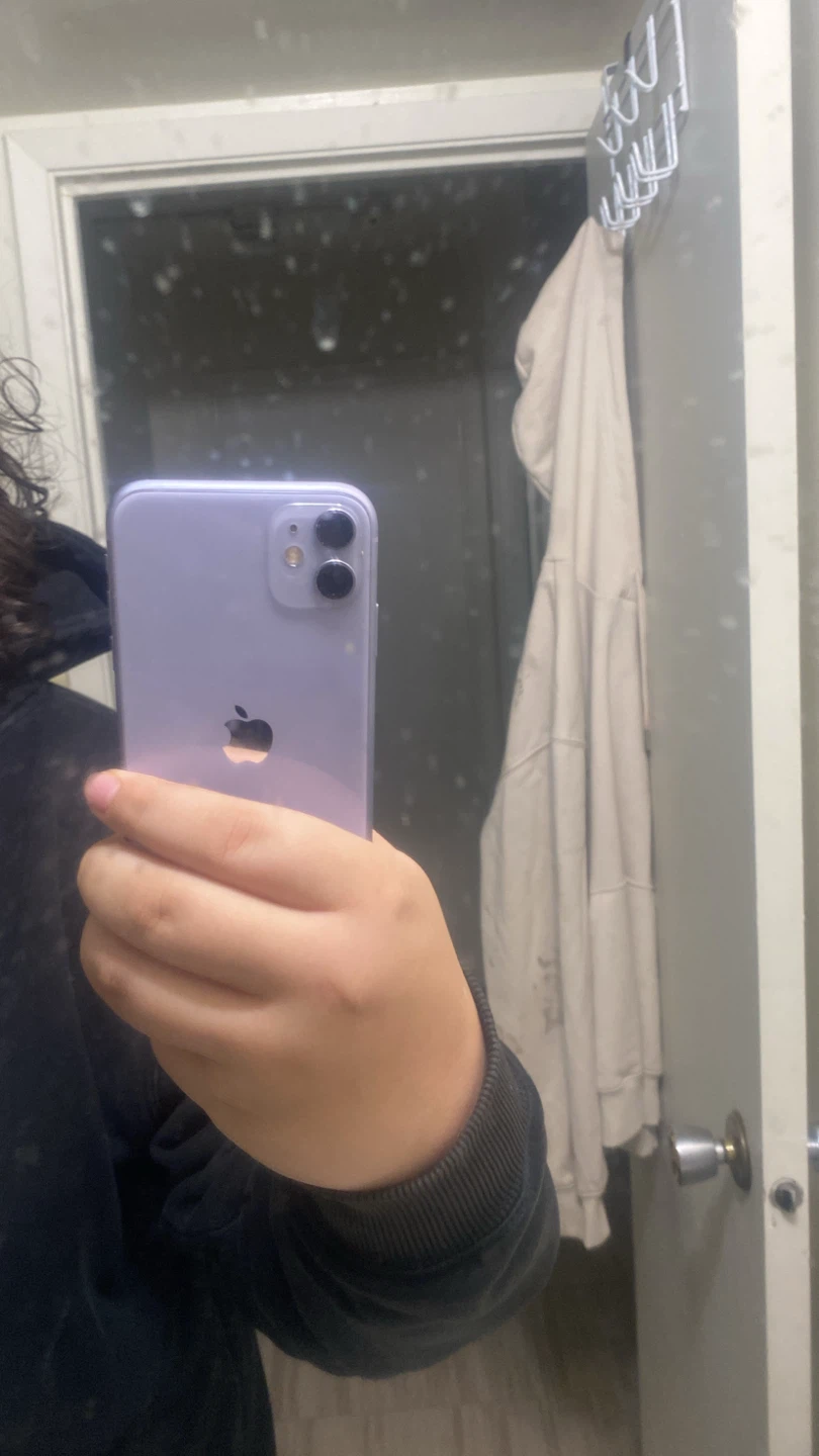 Apple iPhone 11 Purple - photo 2