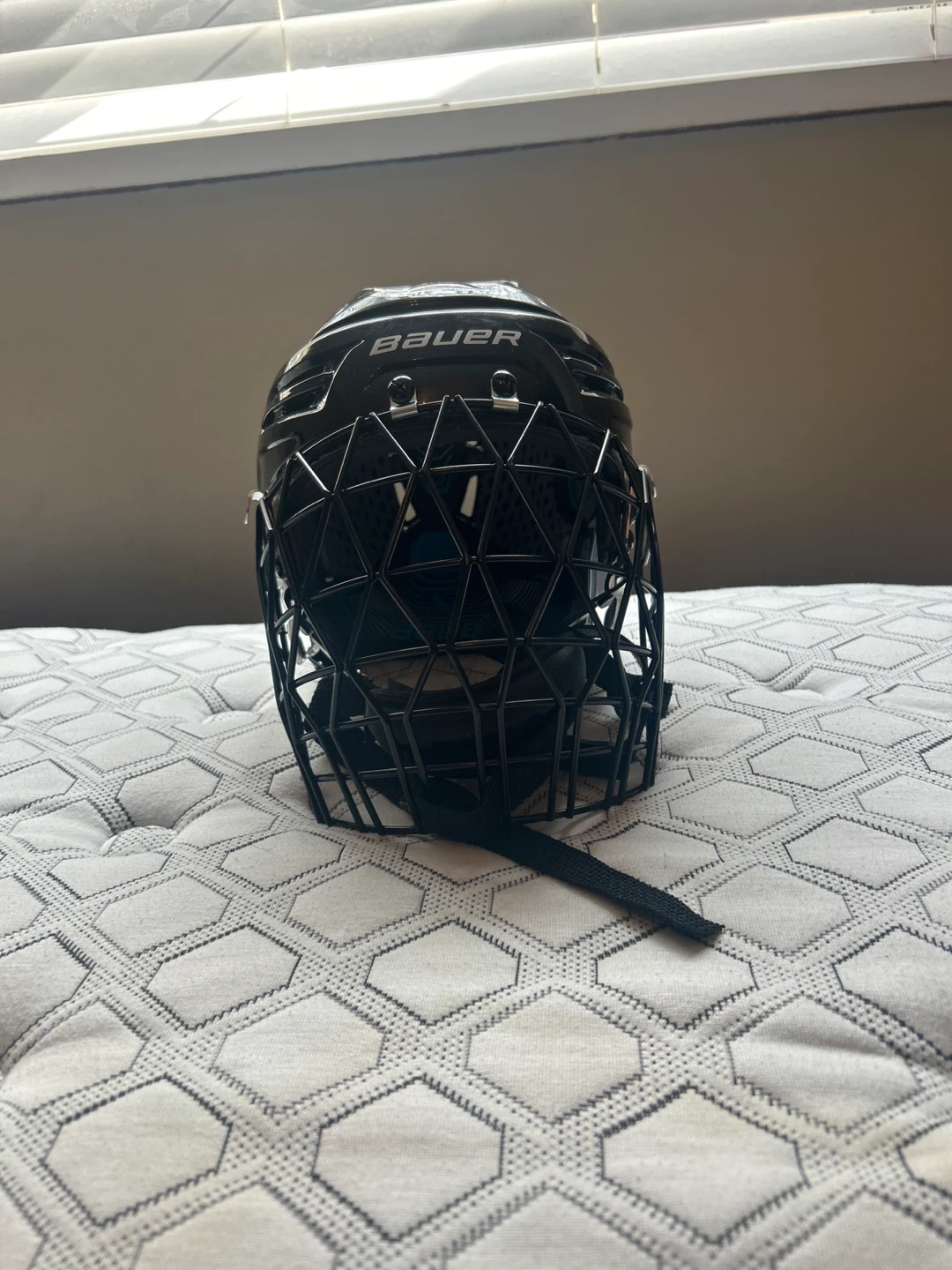 Bauer Re-Akt 70 Hockey Helmet with Cage