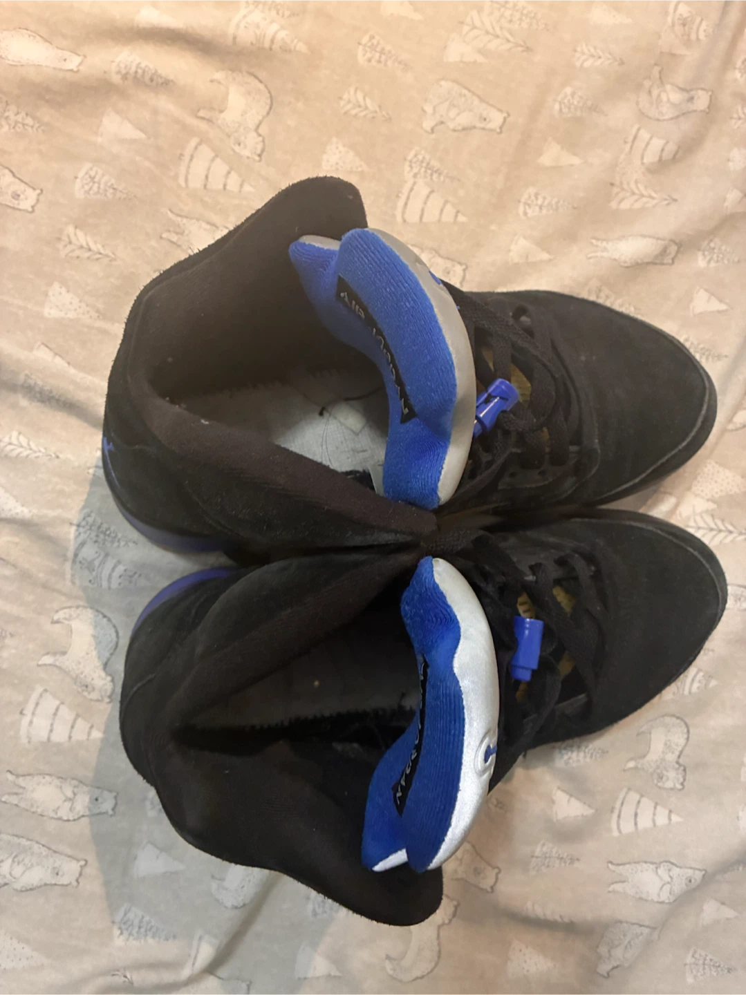 Air Jordan 5 Retro Black and Blue - photo 4
