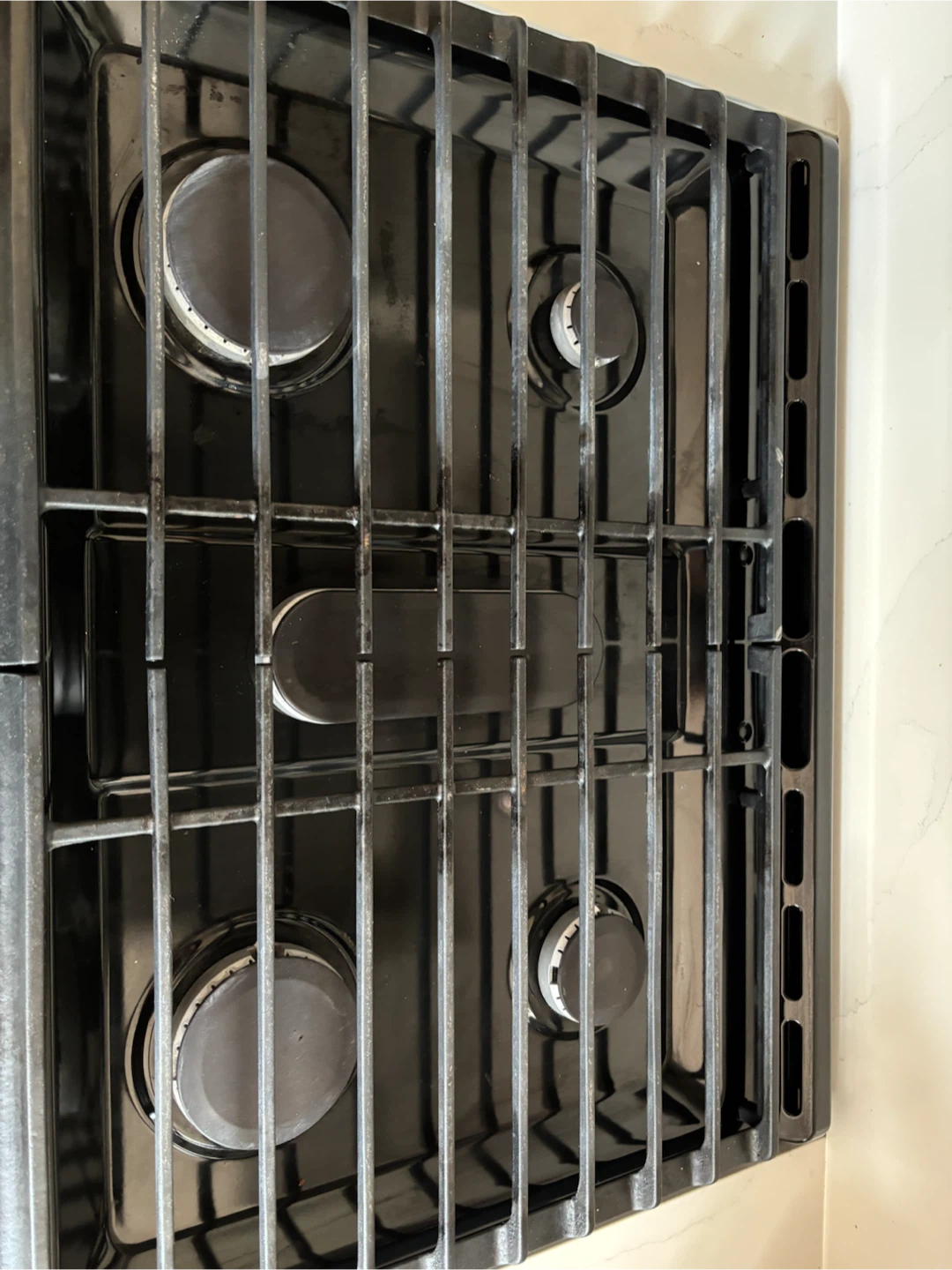 NEED TO GO TODAY Maytag MGS8800FZ1 30-inch gas range - photo 3