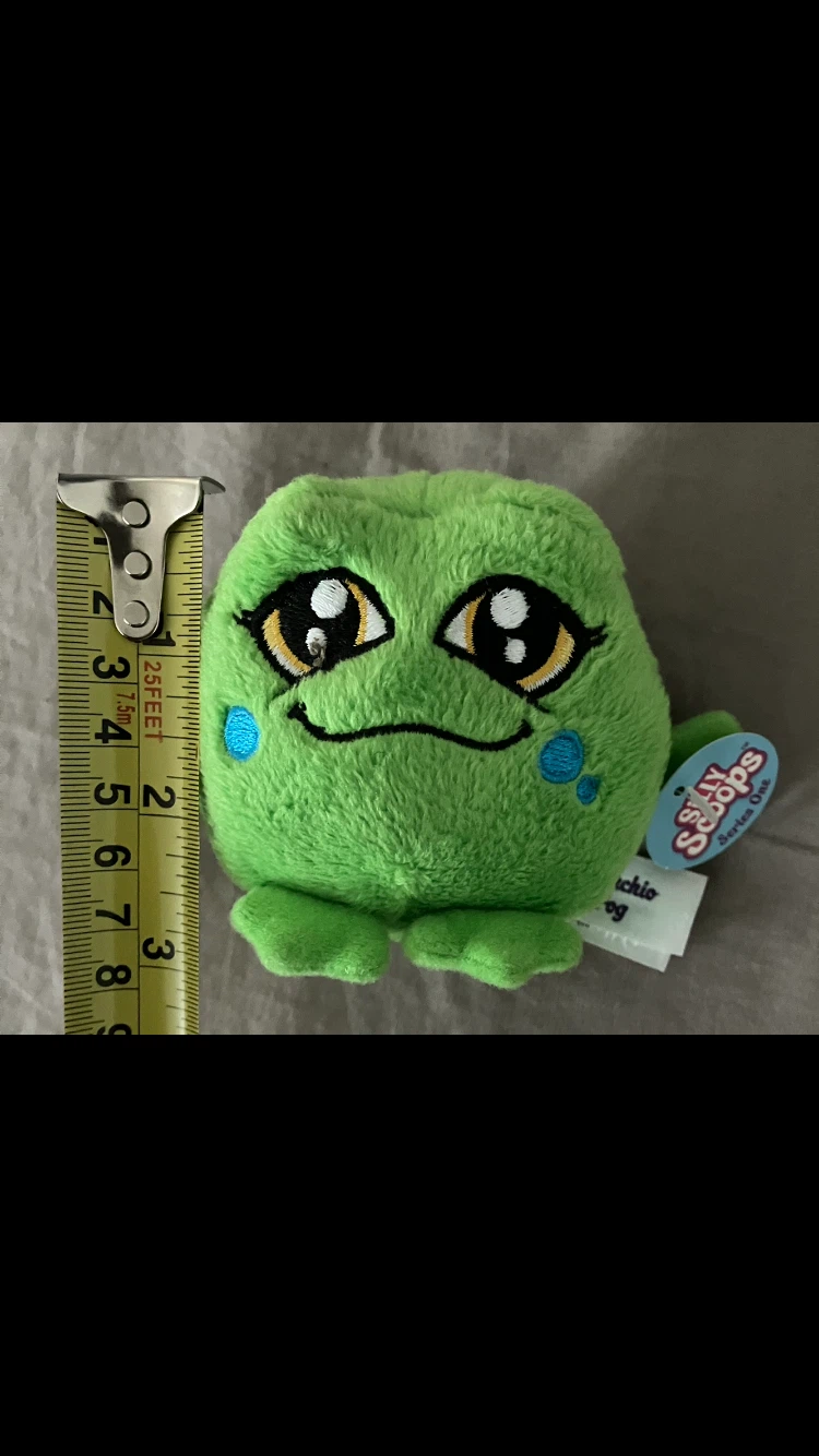 Silly Scoops Pistachio Frog Plushie 🐸💚 - photo 3