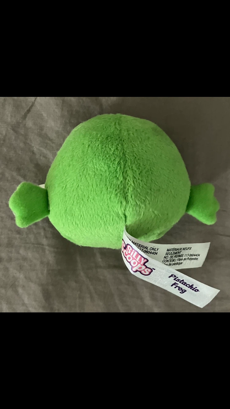 Silly Scoops Pistachio Frog Plushie 🐸💚 - photo 4