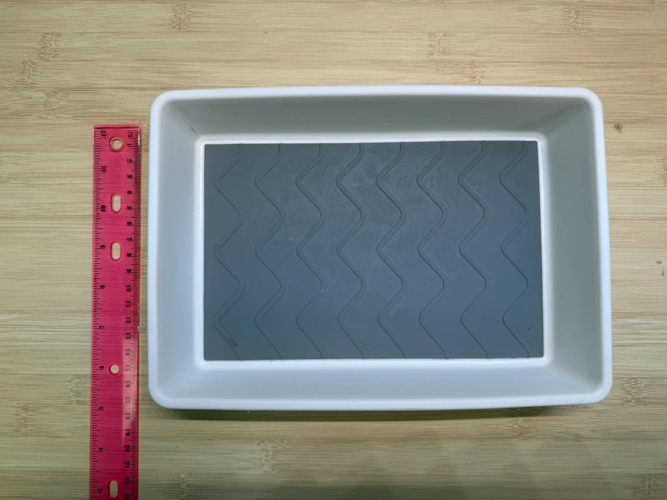 White Plastic Serving Tray with Non-Slip Mat - photo 4