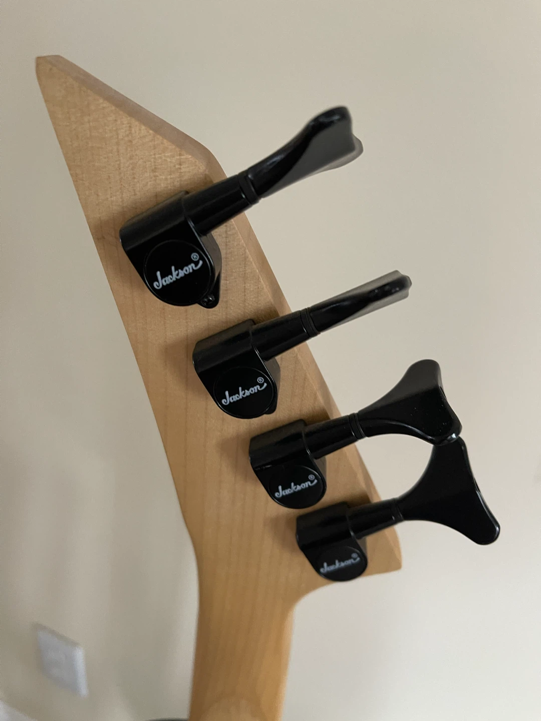 Jackson Electric Bass Guitar - photo 5