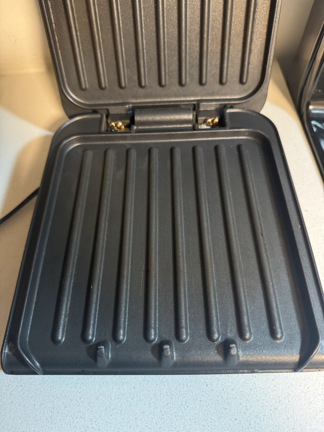 Sandwich Maker – Like New - photo 2