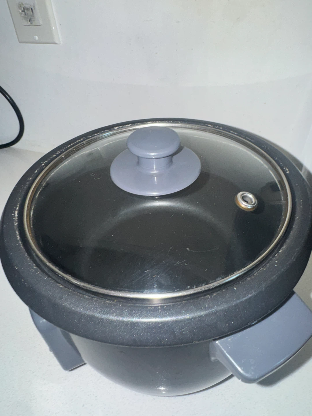 Small Rice Cooker – Excellent Condition