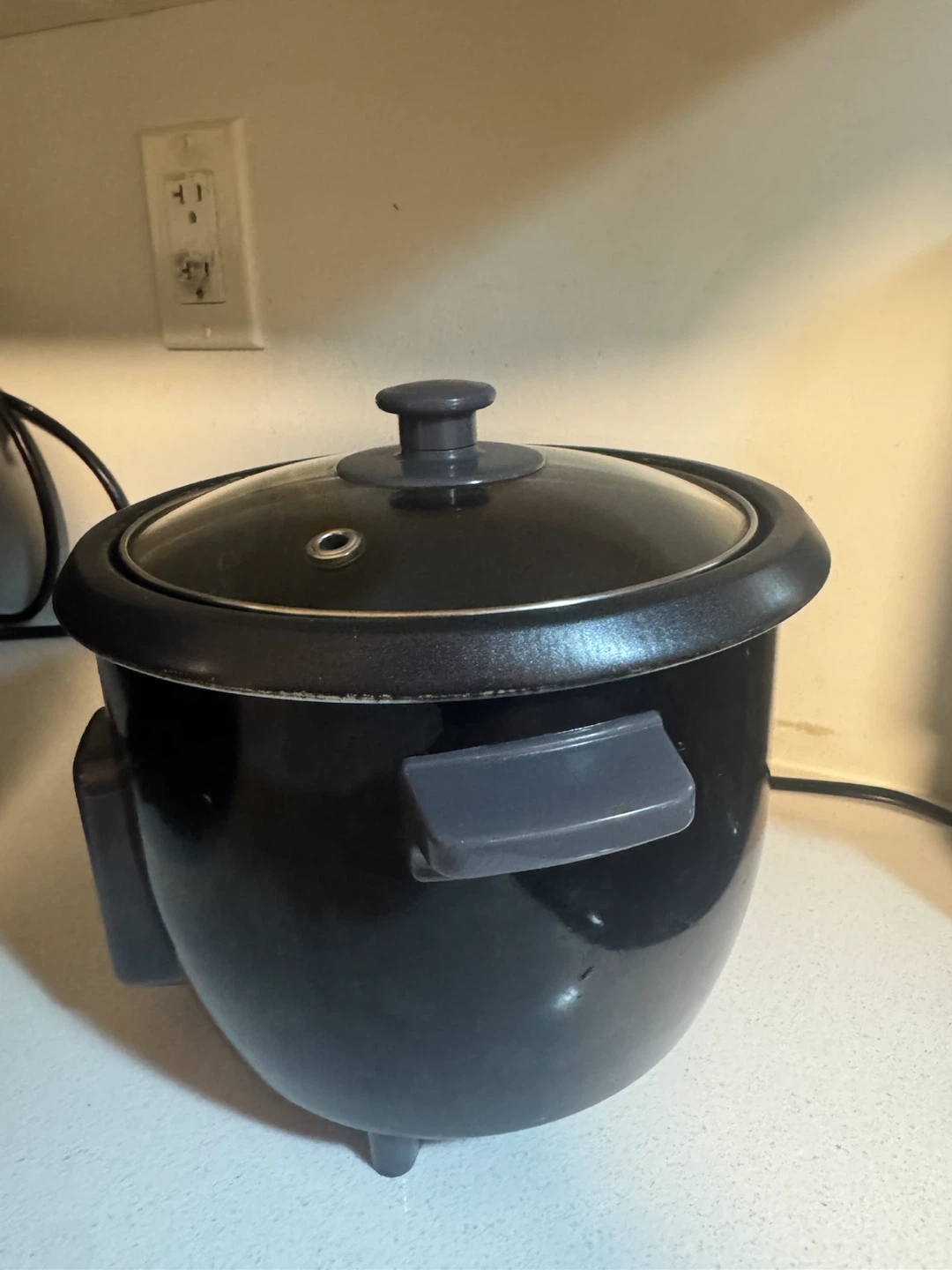 Small Rice Cooker – Excellent Condition - photo 3