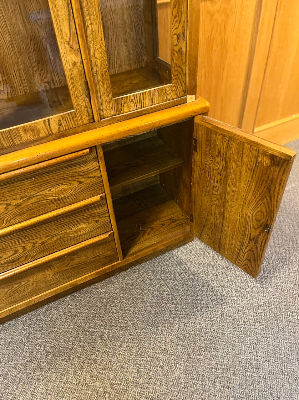 China Cabinet - photo 2