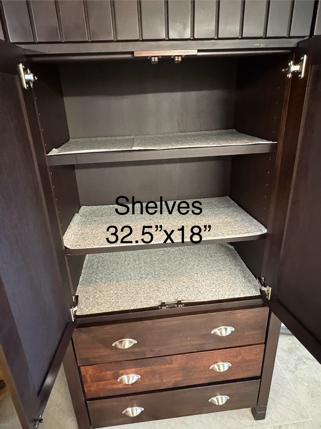 Solid wood armoire with drawers - photo 4