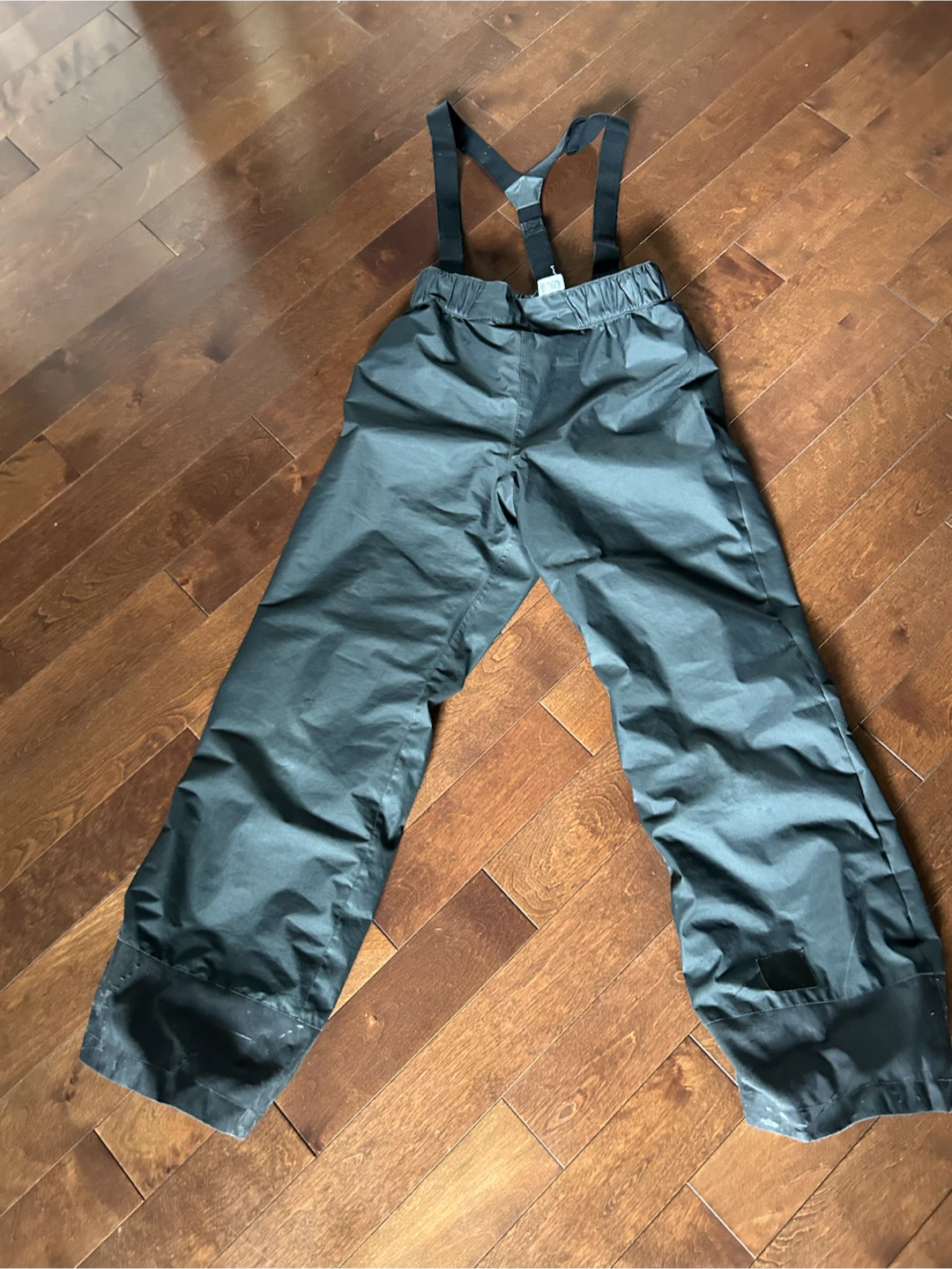 Kids snow/ski/snowboard pants.