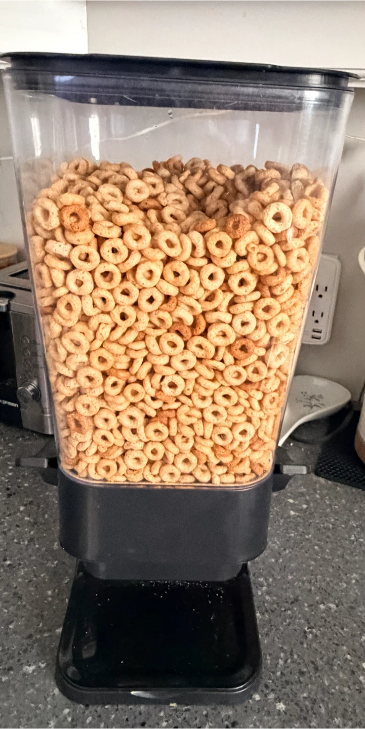 Dry Food Cereal Dispenser