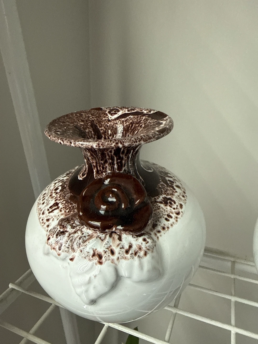 Two Vintage Decorative Ceramic Vases - photo 2