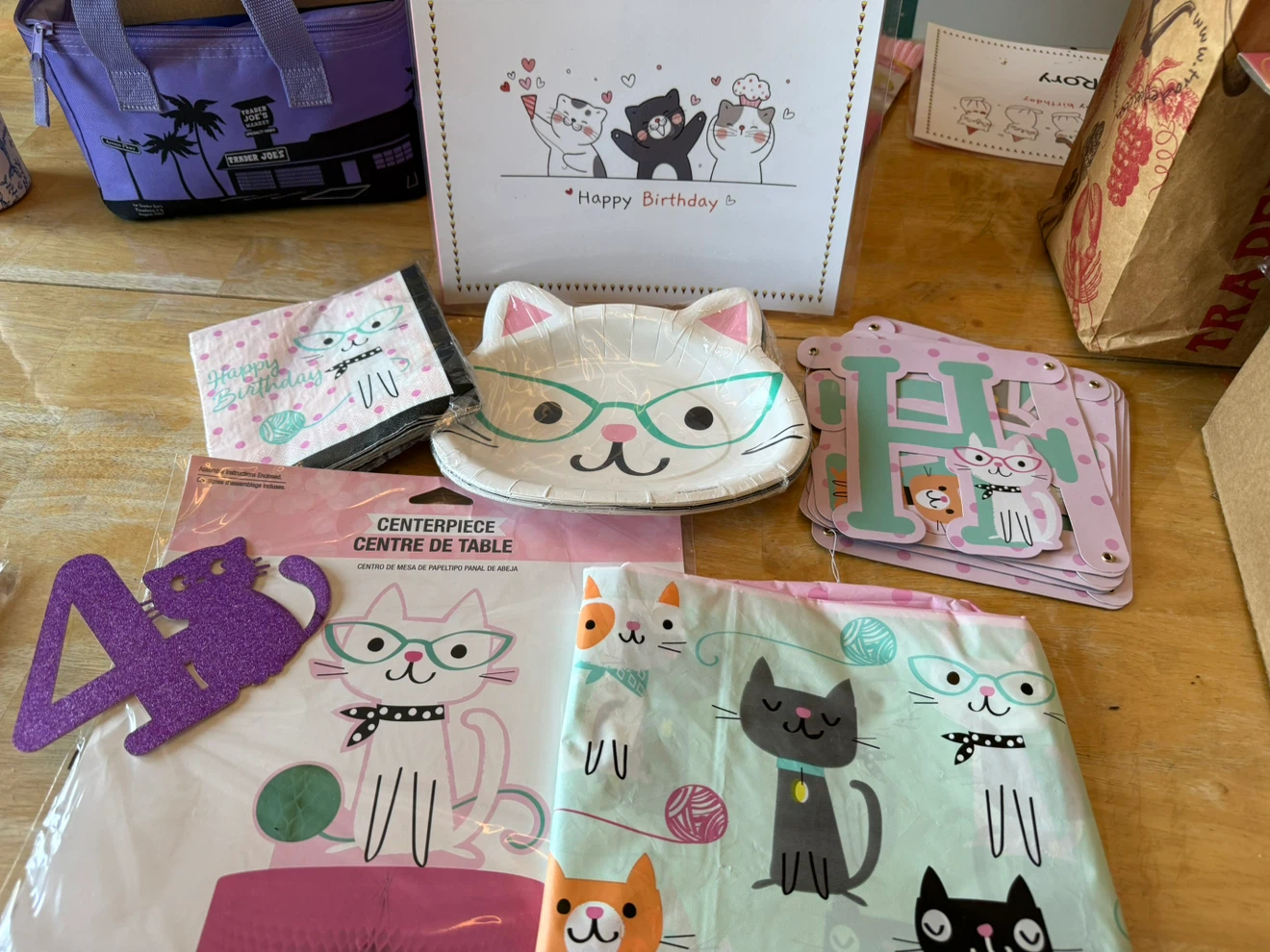 FREE Party decorations-child - photo 3