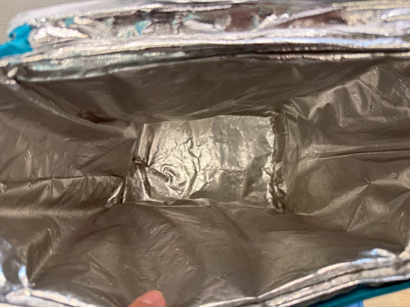 Tie-Dye Cooler Backpack with 6 Ice Packs - photo 2