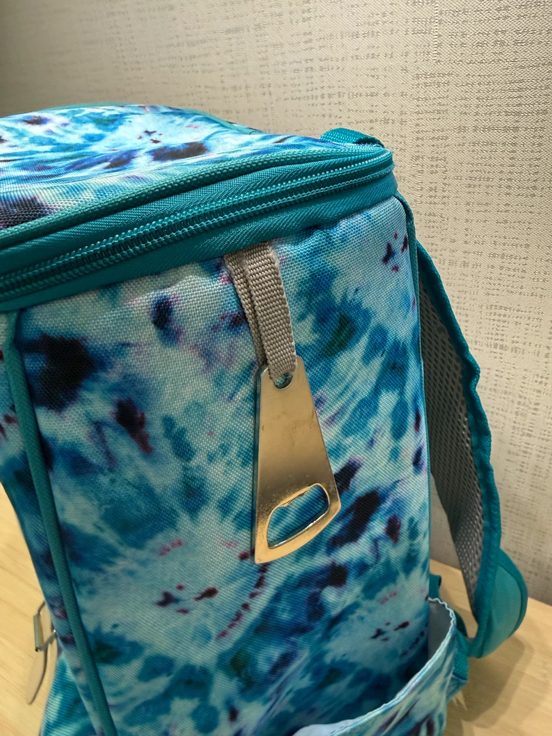 Tie-Dye Cooler Backpack with 6 Ice Packs - photo 4