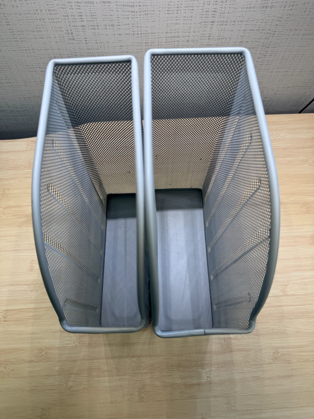 Set of 2 Metal Mesh Magazine Holders - photo 2