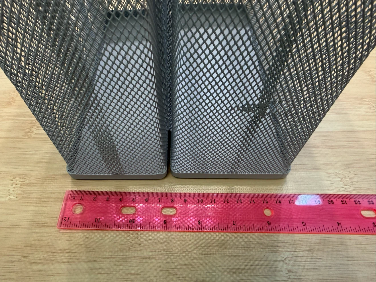 Set of 2 Metal Mesh Magazine Holders - photo 3