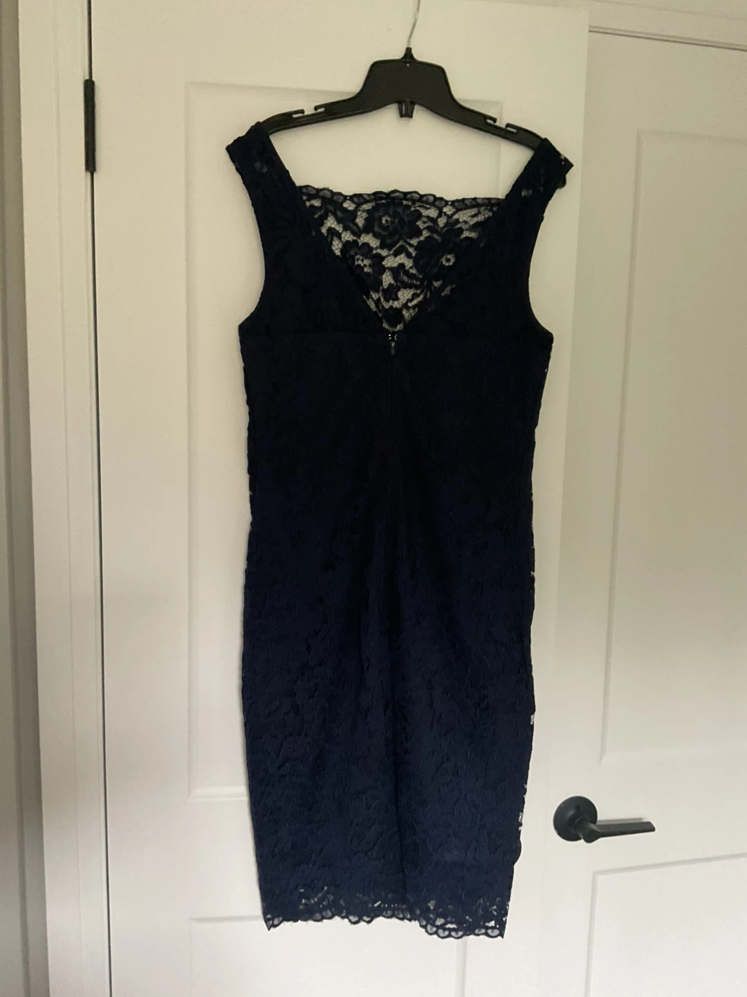 Navy blue lace sleeveless cocktail dress - photo 2