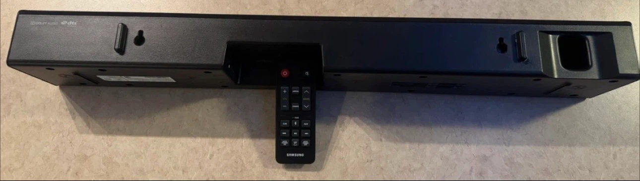 Samsung 2.0 Channel Soundbar with Remote - photo 3