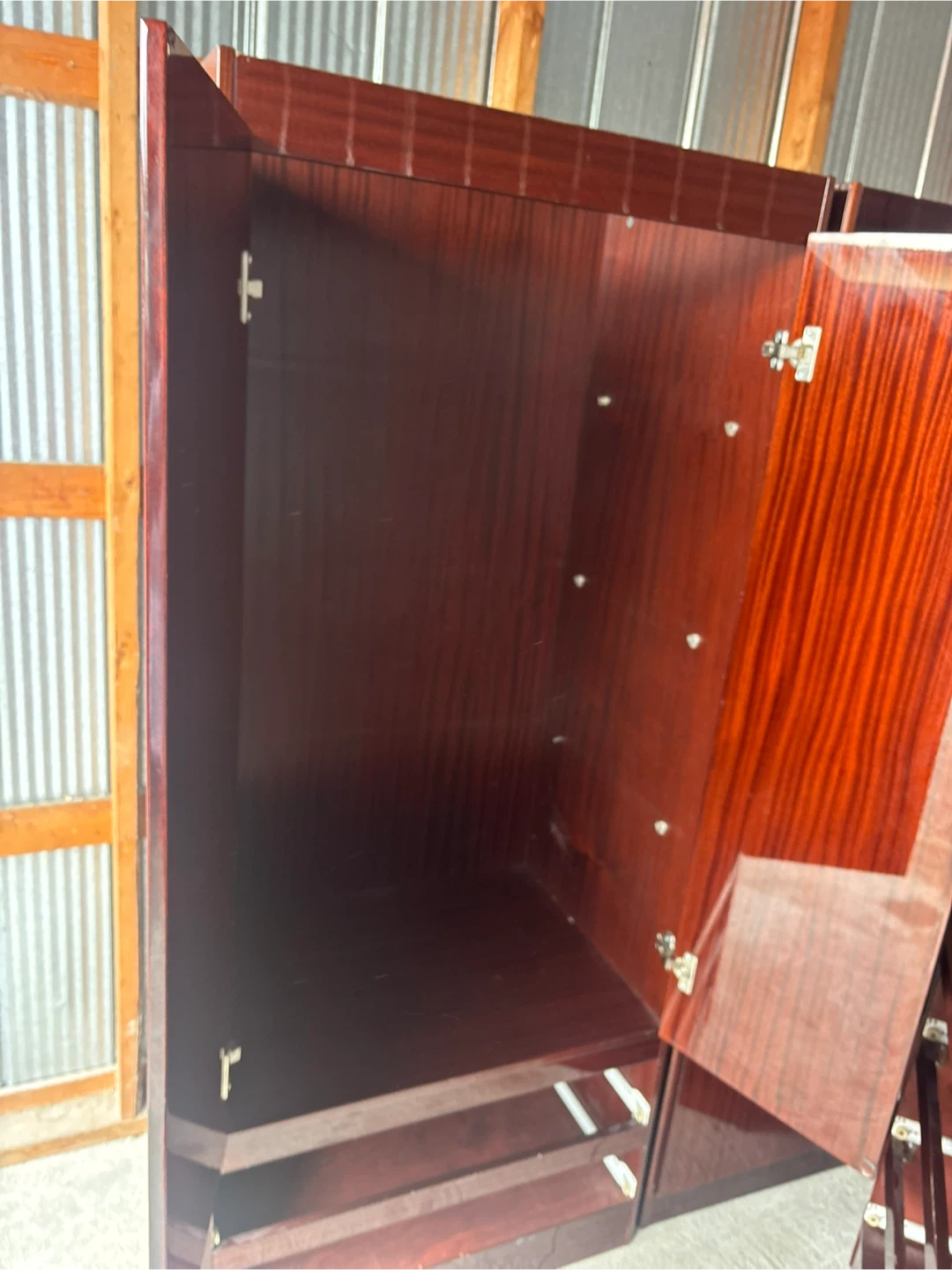 High quality wardrobe - photo 3