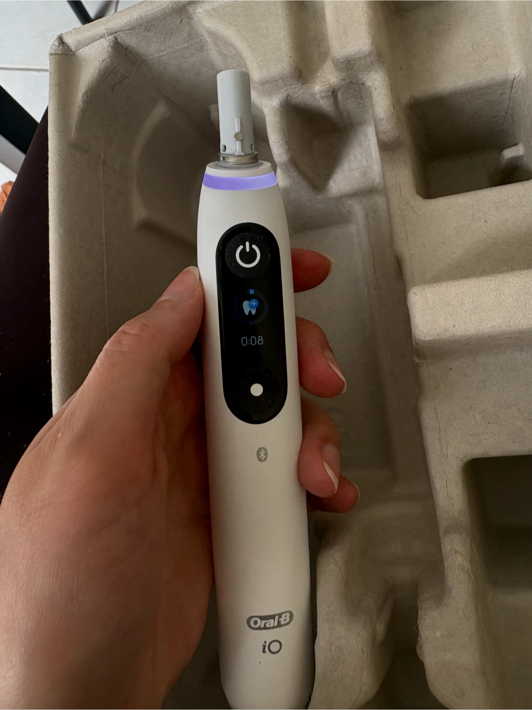 Oral-B iO Series 7L Rechargeable Toothbrush - photo 4