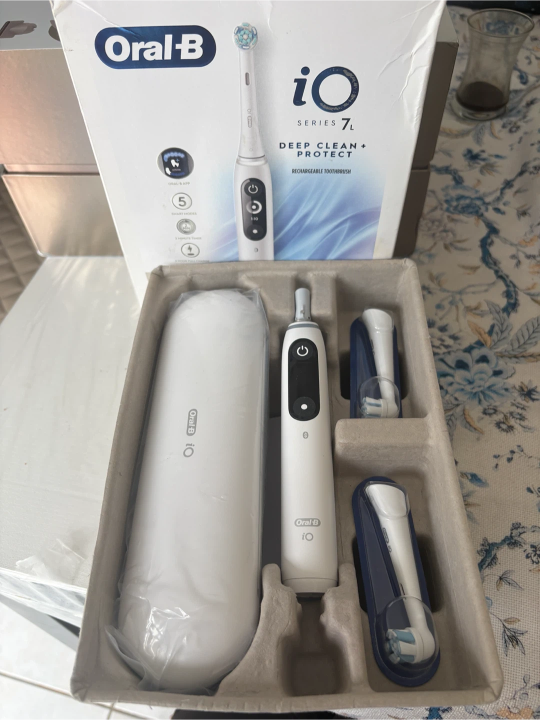 Oral-B iO Series 7L Rechargeable Toothbrush - photo 5