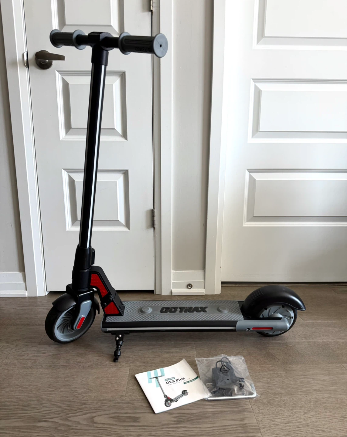 Gotrax GKS Plus Kids Electric Scooter (6-12 years up to 70 kg)