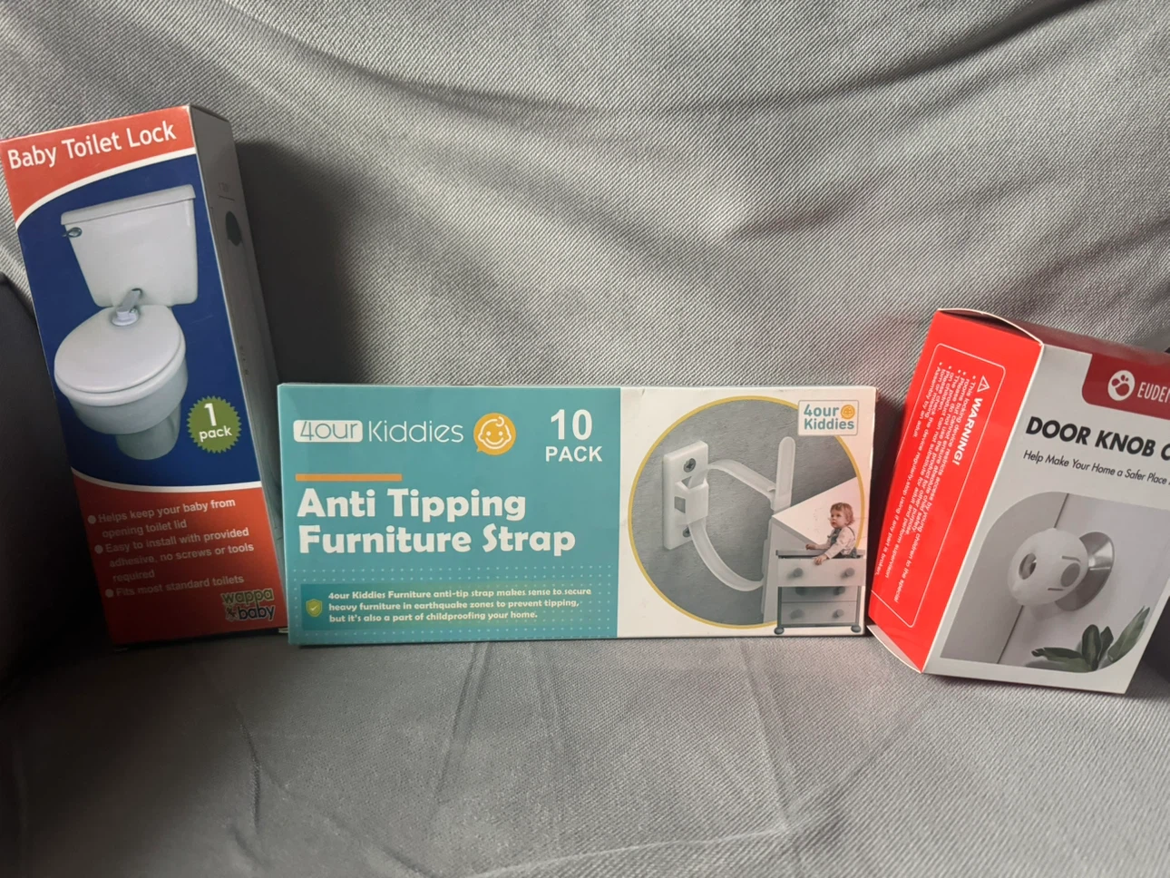 Baby Safety Proofing Kit: Straps, Toilet, and Door Locks