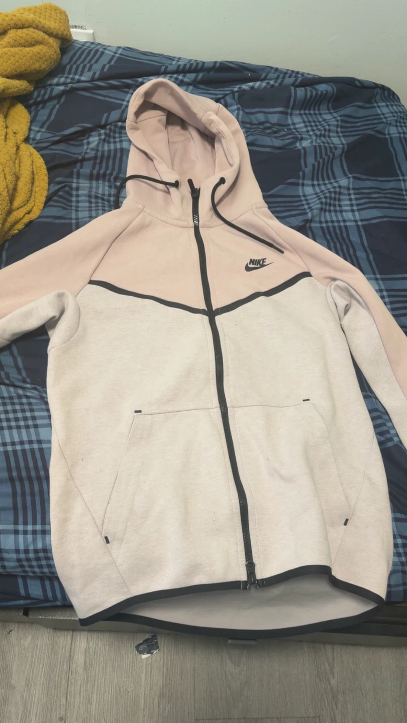 Nike Tech Fleece Full-Zip Hoodie Pink