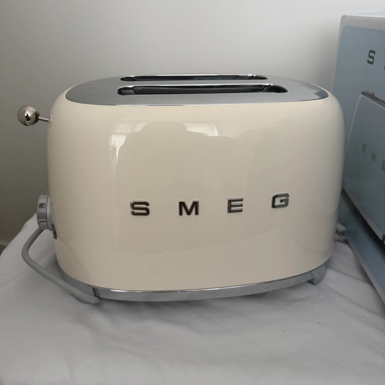 NEW Smeg 2 Slice Toaster