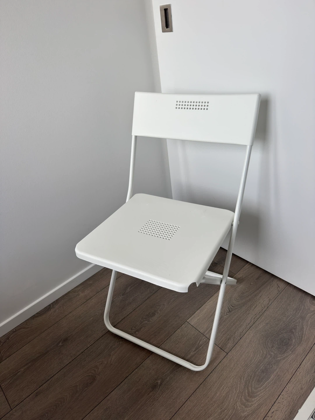 IKEA folding chairs x2 - photo 2