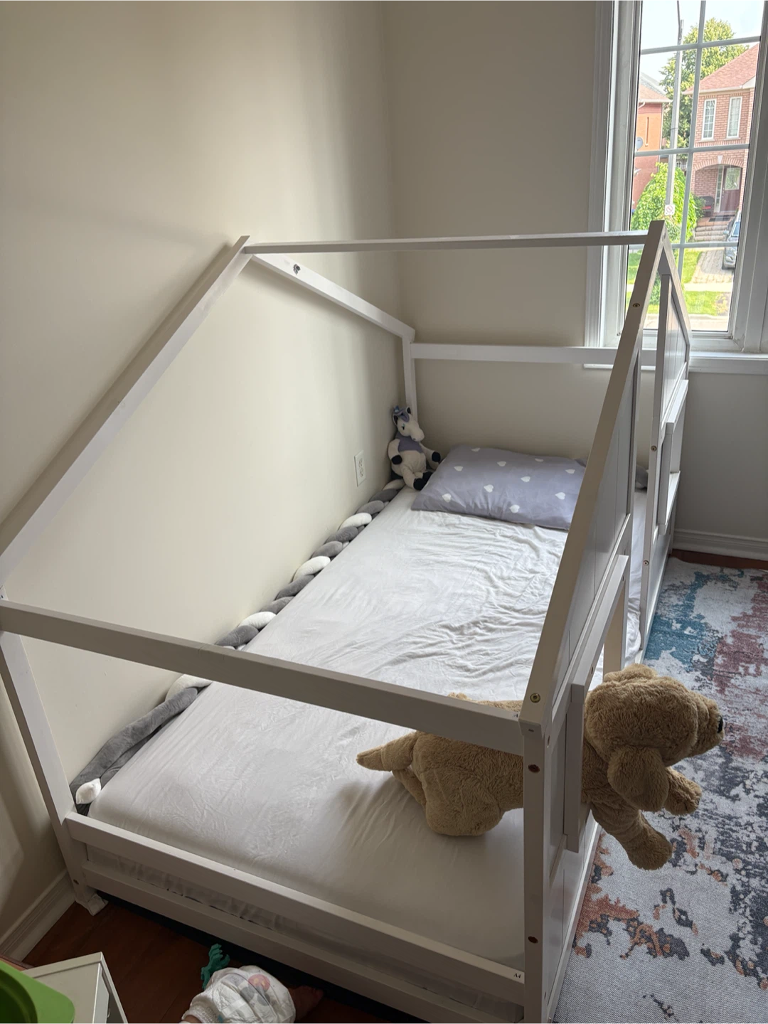 White House Frame Twin Bed - photo 4