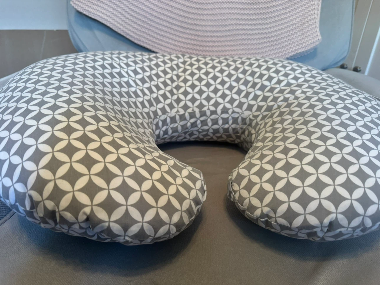 baby carrier and nursing pillow - photo 2