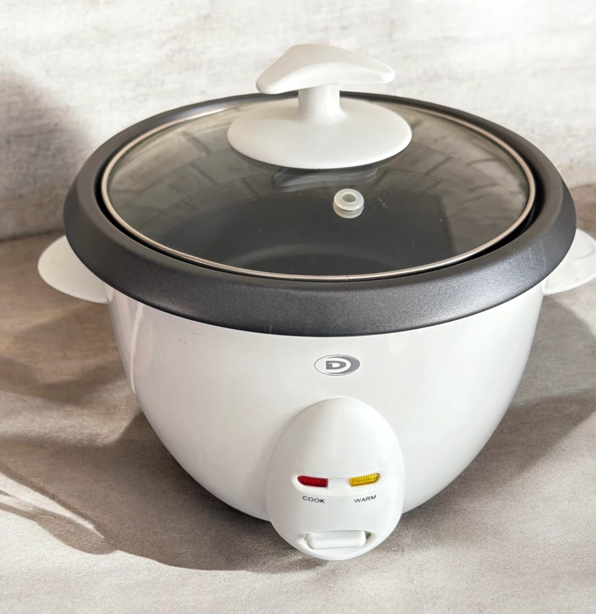 Durabrand 4 Cup Rice Cooker guc