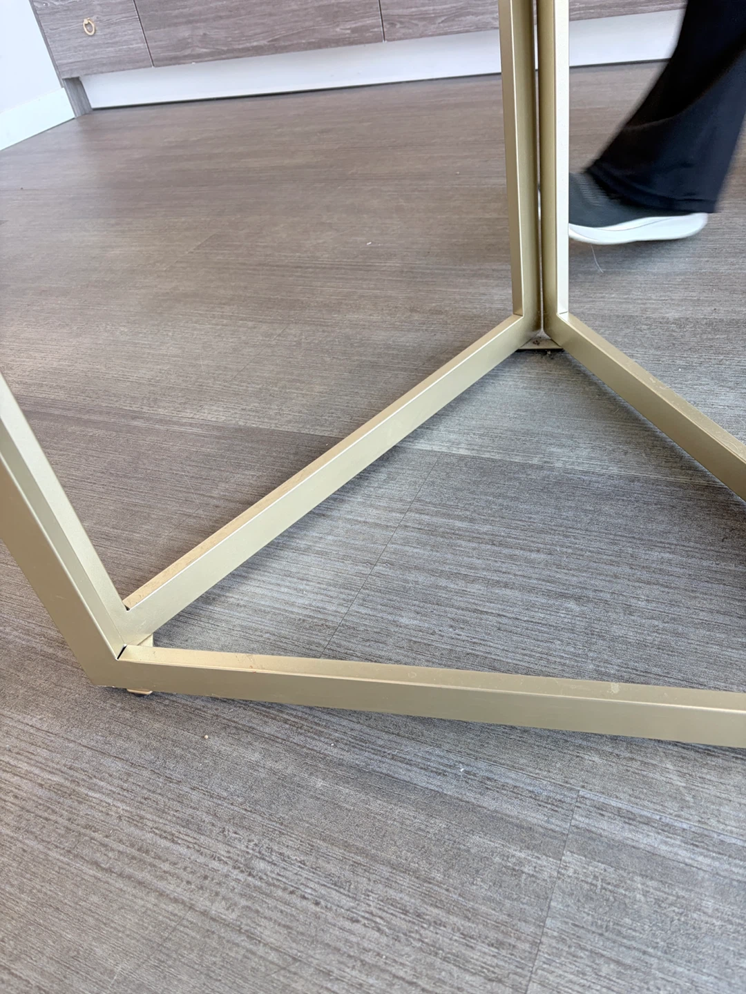$10 Round Coffee Table - Pickup Only - photo 4