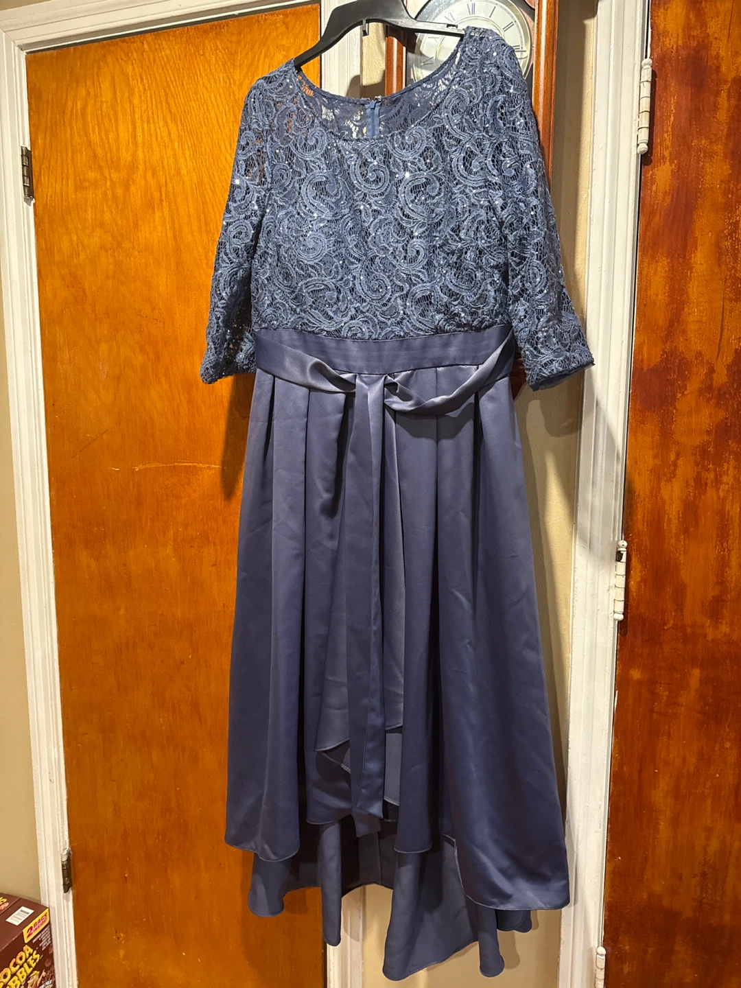 Navy Blue Lace Overlay Dress size 16 - photo 3