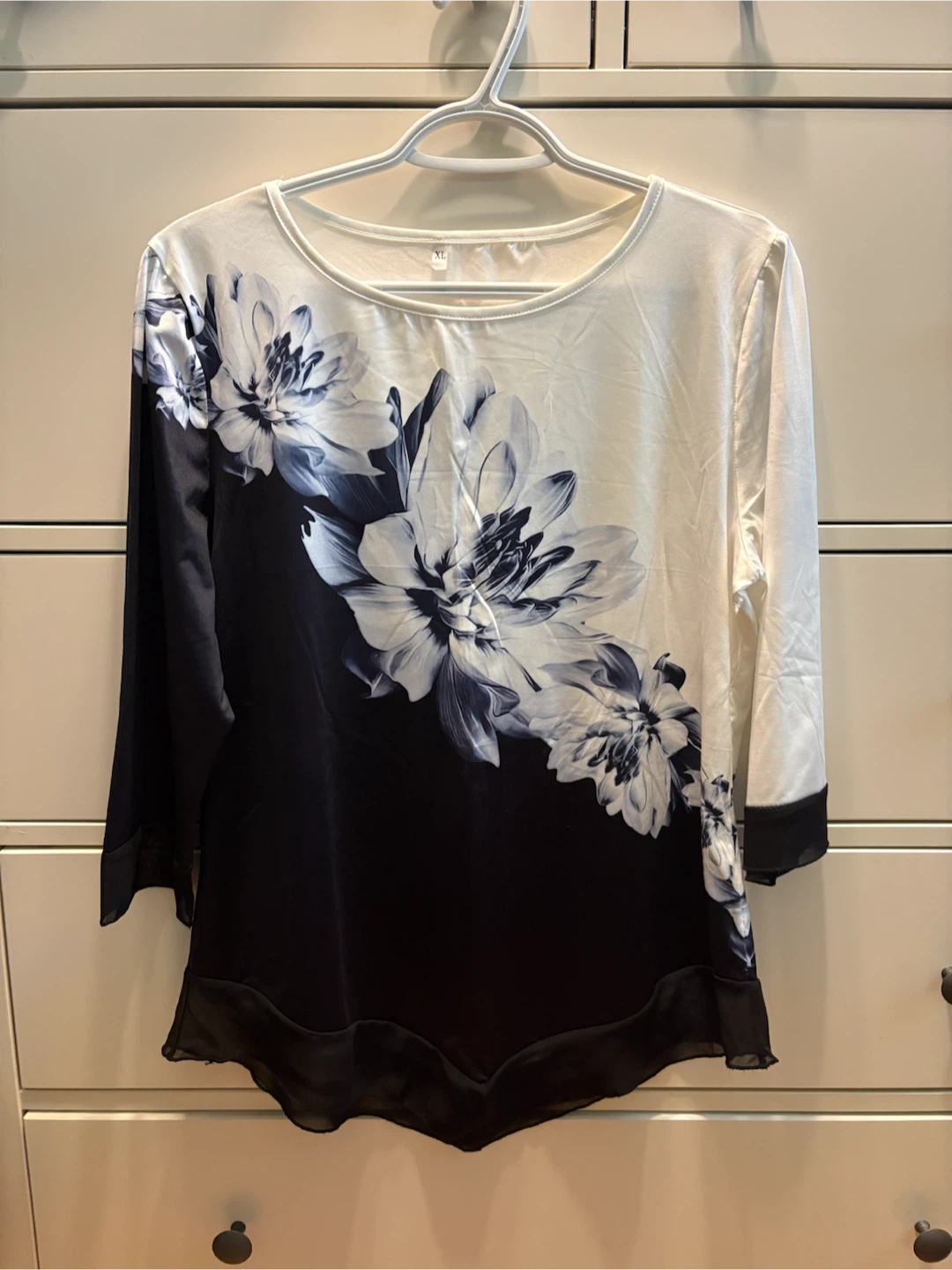 Women’s Shirt Size XL $5 firm