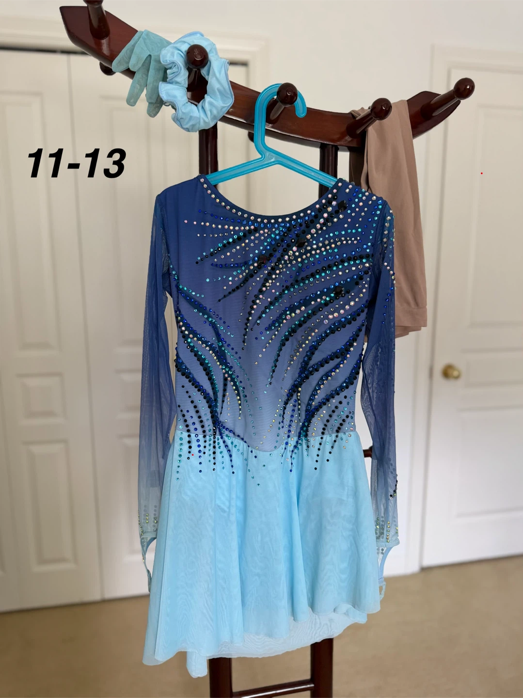 Selection of Figure Skating Dresses - photo 3