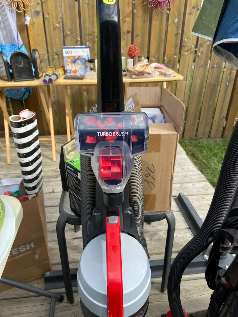 Bissell Powerforce Turbo and Dirt Devil Featherlite Vacuums - photo 3
