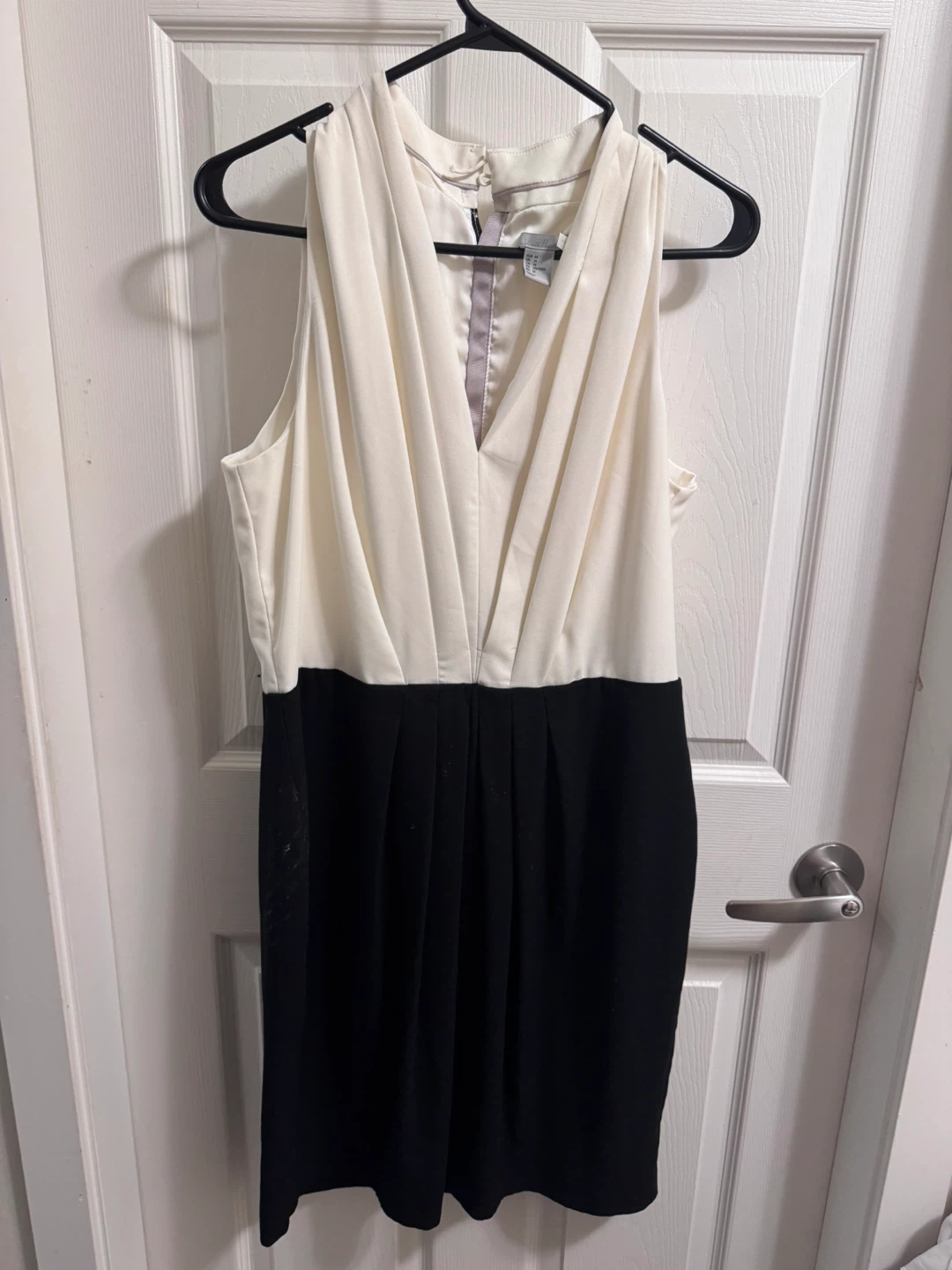 H&M Black and White Sleeveless Dress