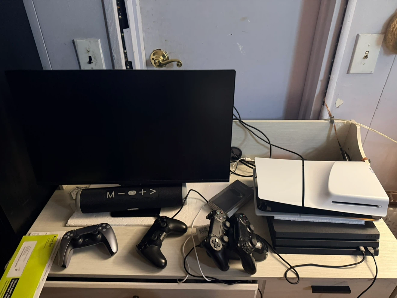 Sony PlayStation 4 Pro Console Bundle - photo 3