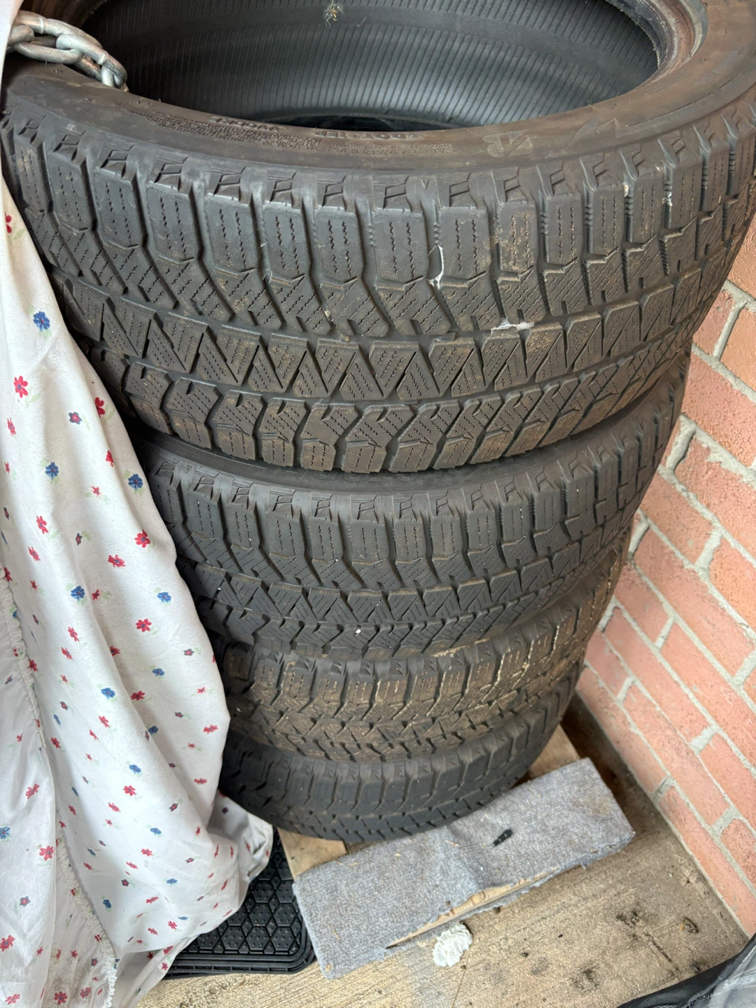 Set of 4 Bridgestone Tires 235/45R18 - photo 4