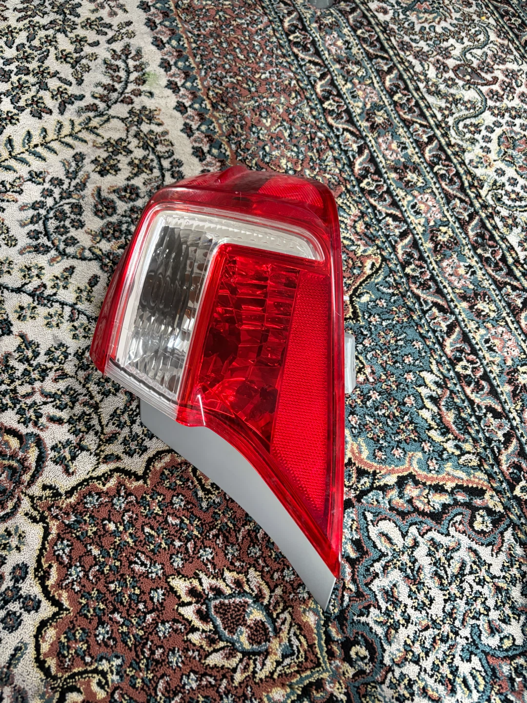 Set of replacement vehicle tail lights - photo 2