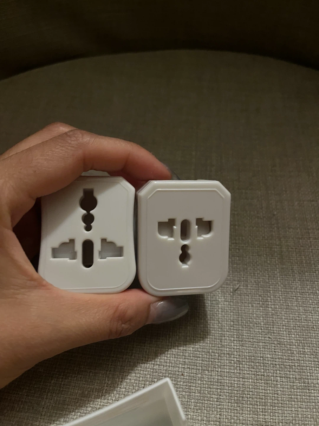 Universal Travel Power Adapter Set - photo 4
