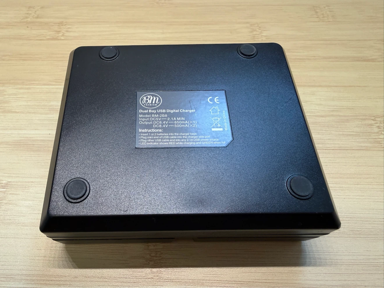 BM Premium Dual-Bay USB Digital Charger for FW50 - photo 3