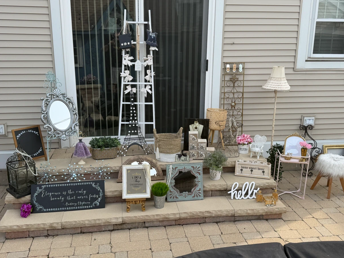 BEAUTIFUL HOME DECOR