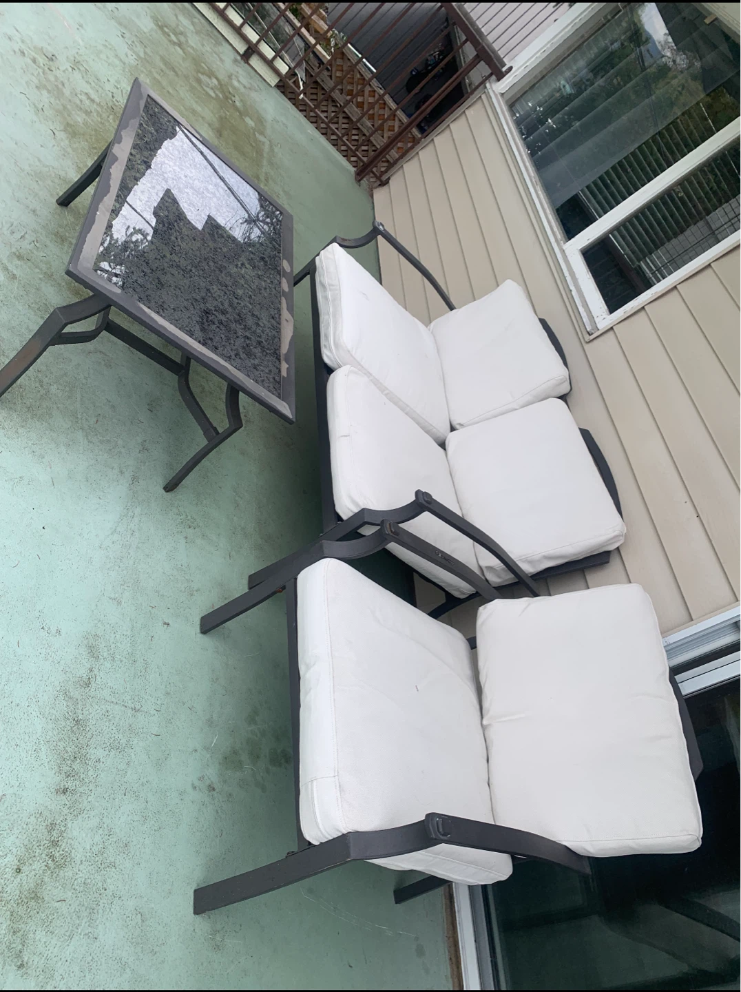 Outdoor Patio Furniture Set with Table