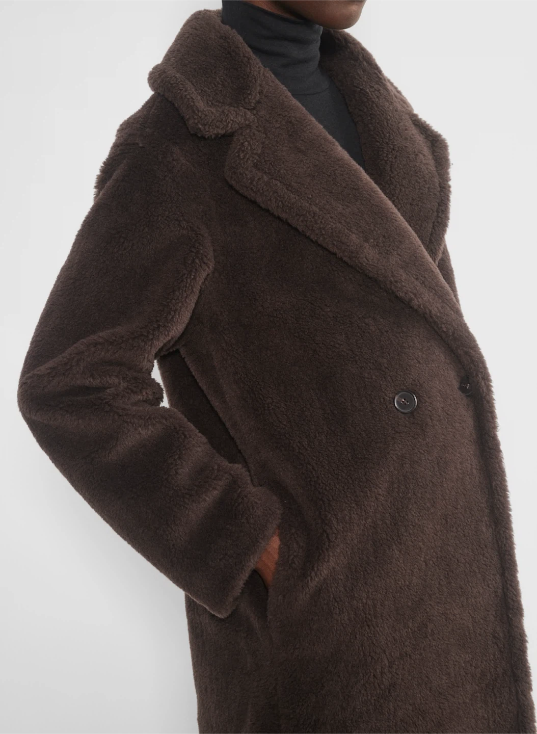 Aritzia Babaton fuzzy teddy coat in a rich dark brown - photo 4
