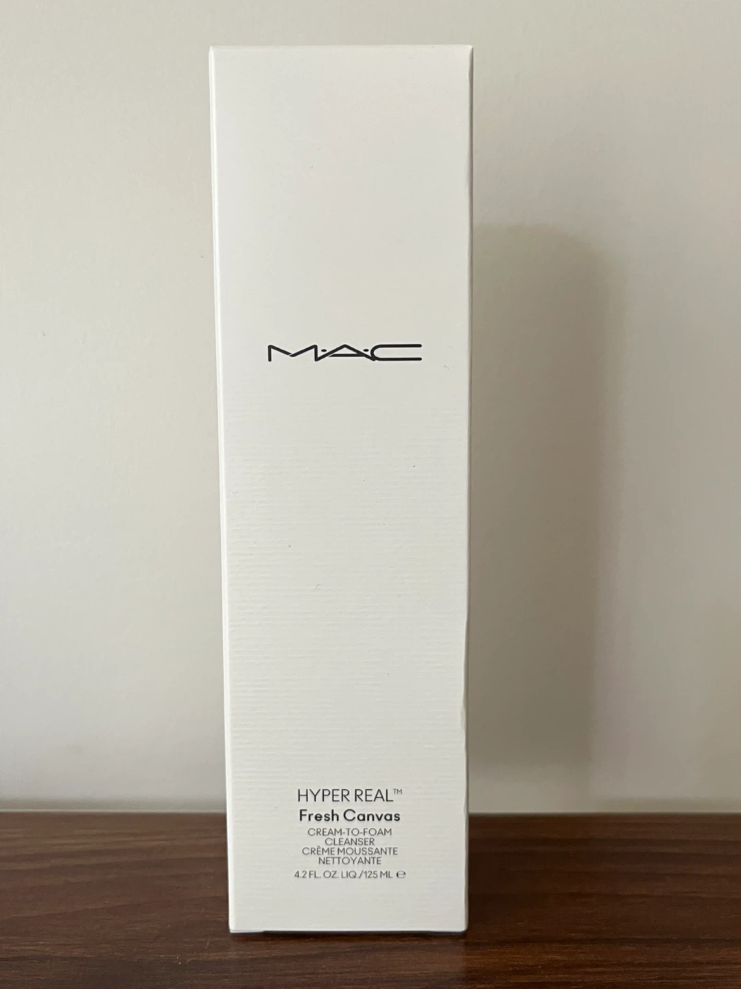 MAC Hyper Real Fresh Canvas Cream-to-Foam Cleanser