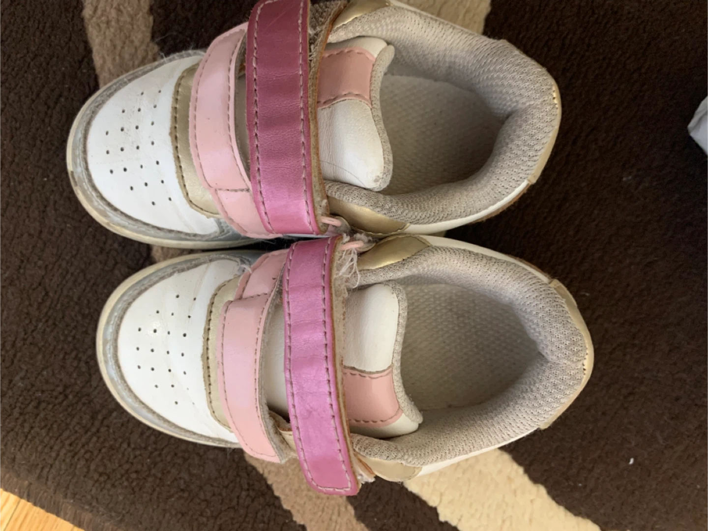The Children's Place Toddler Sneakers size 7 - photo 2